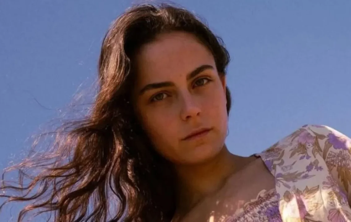 Geleceğe Mektuplar dizisi Elif Ayar bakın kim