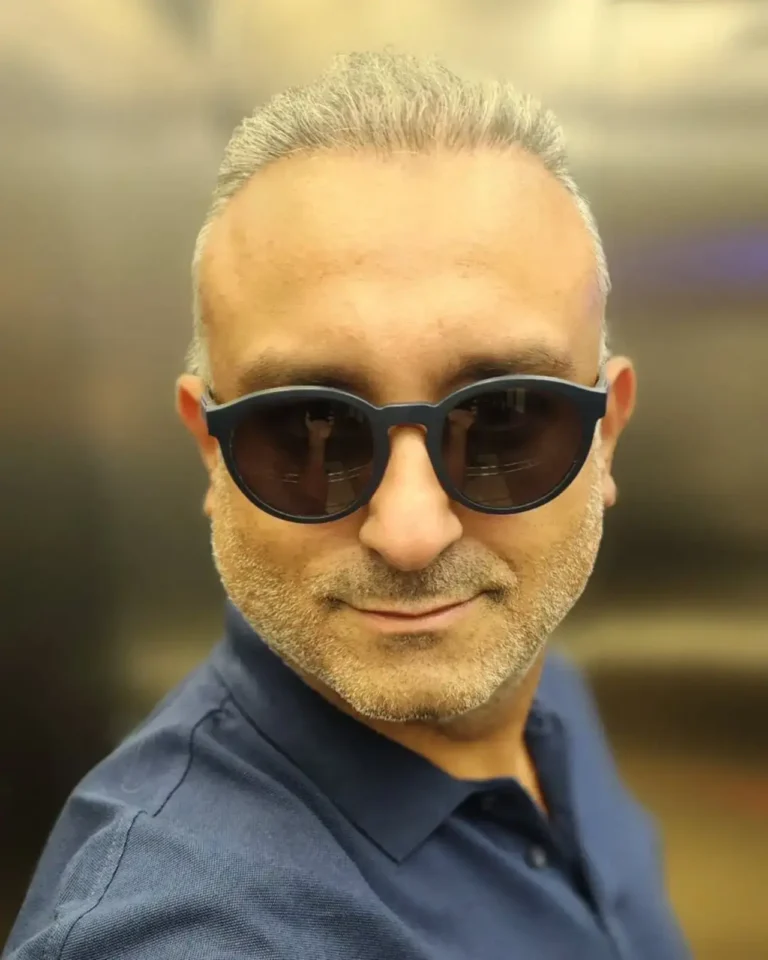 Rüştü Onur Atilla Ayşe Tatile Çıktı