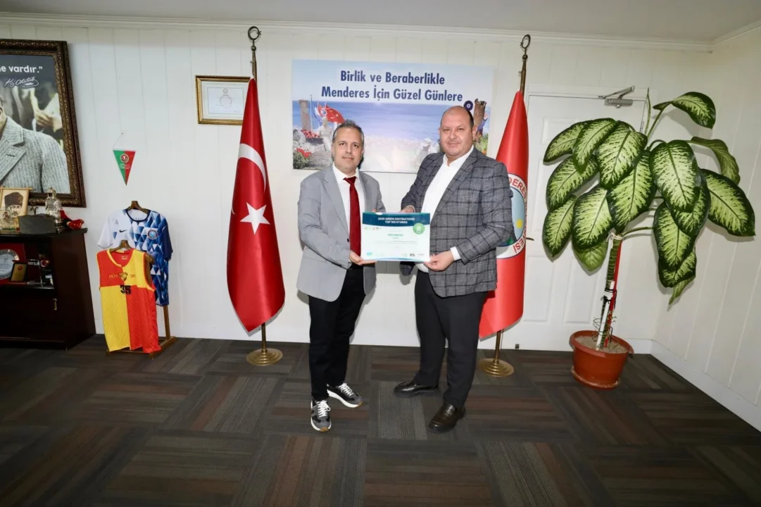 Menderes belediye başkanı İlkay Çiçek