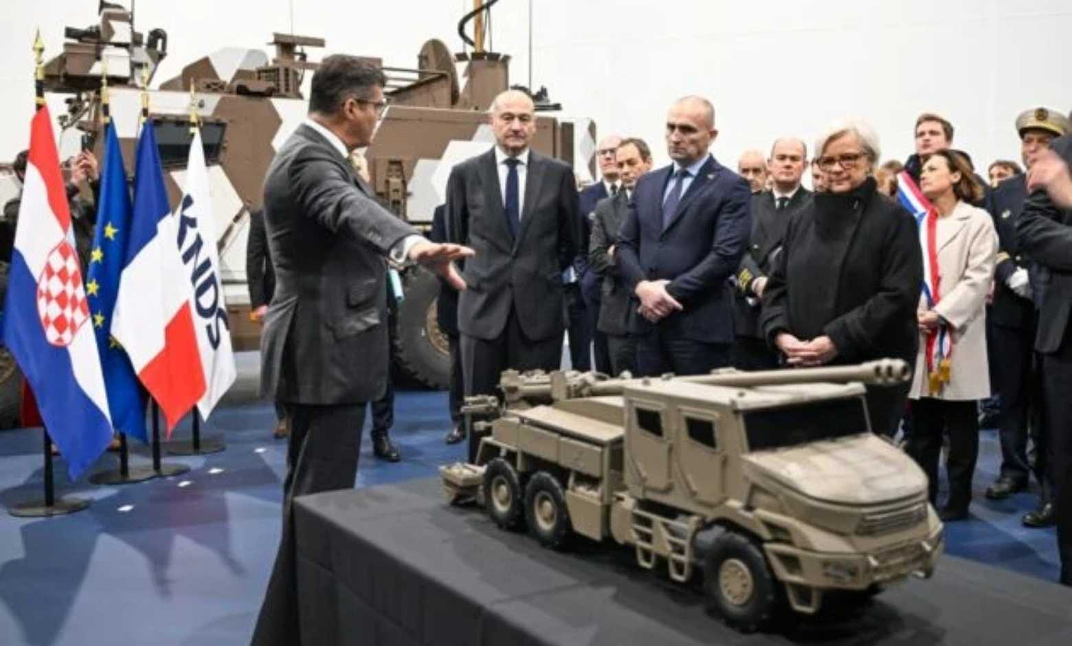 Hirvatistan-SAFE-kapsaminda-Fransiz-CAESAR-obusleri-tedarik-edecek