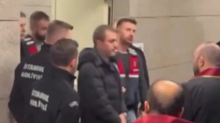 Mustafa Manaz evli mi eşi kim soruları gündemde Manaz hakkında merak edilenler