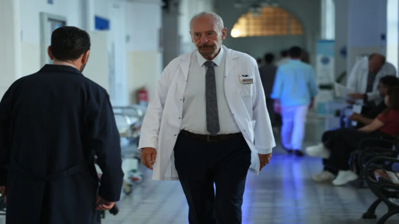 Ege Aydan “Şule” Dizisinde: Usta Oyuncu Psikolog Fatih Rolüyle Geliyor