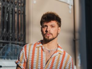 Berkay-Sahinoglu-Cirkin-Dizisinin-Kadrosuna-Ismet-Roluyle-Katildi-featured