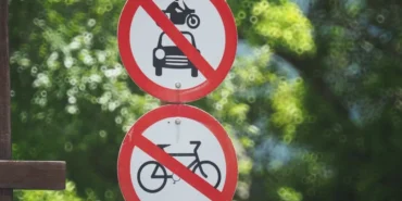 Arac-Multimedya-Ekranlarinda-Yeni-Donem-Bakan-Yasaklari-Duyurdu-featured