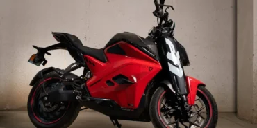 Devrilmeyen-Elektrikli-Motosiklet-OMO-X-Tanitildi-featured