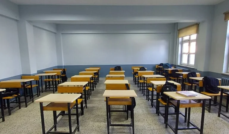 16 Nisan’da hangi sendikalar iş bırakıyor ve okullar tatil mi?