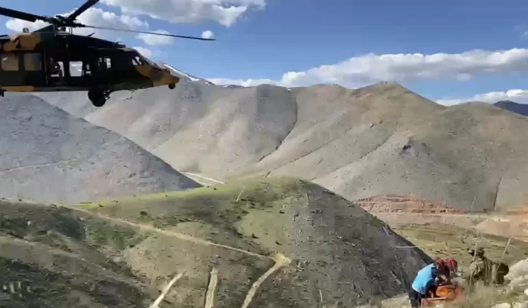 Adıyaman’da Mantar Toplarken Düşen Şahıs Helikopterle Kurtarıldı - TV de Bugün İnternet Haberleri