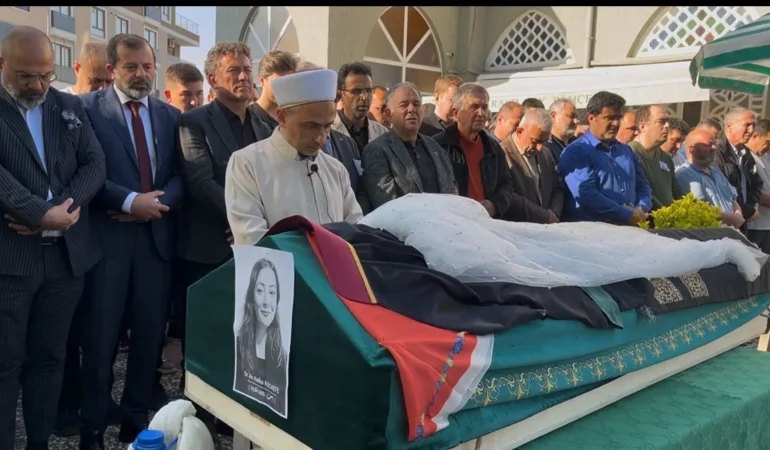 Bursa’da katledilen avukat Hatice Kocaefe son yolculuğuna uğurlandı