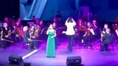 Eşref Rüya dizisi ve Demet Özdemir müzikleri dünyayı sardı