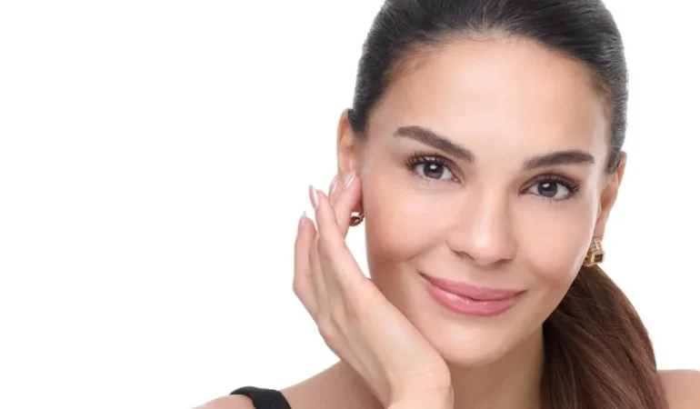Ebru Şahin Bir Dilek Tut Derneği’nin yeni elçisi seçildi