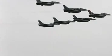 Konyaspor Fenerbahçe maçı sırasında neden savaş uçakları uçtu