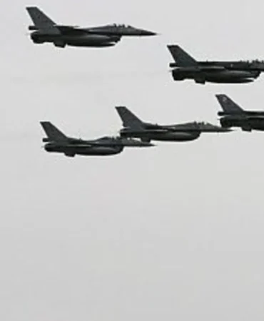 Konyaspor Fenerbahçe maçı sırasında neden savaş uçakları uçtu