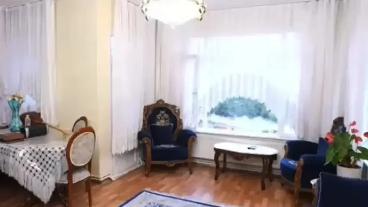 Serveti milyonları buluyor Hakkı Bulut yaşadığı ev gündem oldu! “Gerçek sanatçı sadeliği” - TV de Bugün İnternet Haberleri