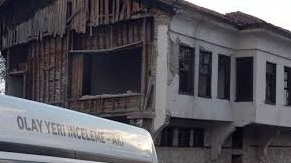 Kahramanmaraş’ta metruk binada boğazı kesilmiş ceset bulundu