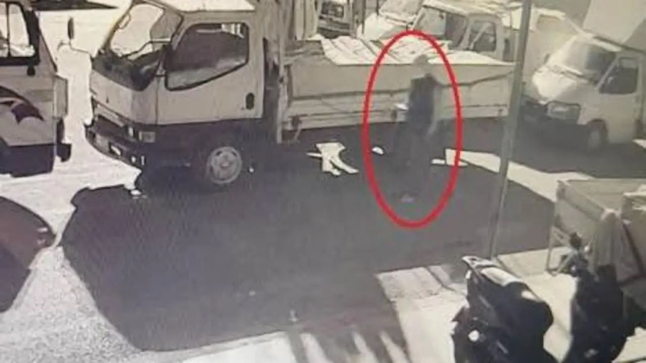 Serik’te Biber Dolu Kamyoneti Çalanlar Parayı Harcayamadan Yakalandı - TV de Bugün İnternet Haberleri