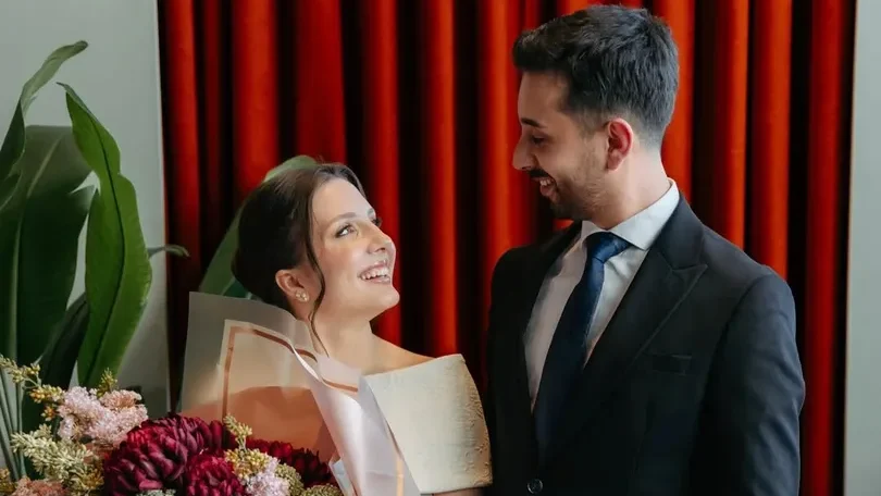 Selena’nın Nazlı’sı Dilara Kurtulmuş Nişanlandı: İşte Evlilik Yolundaki İlk Adımdan Kareler 1 Selena’nın Nazlı’sı Dilara Kurtulmuş Nişanlandı: İşte Evlilik Yolundaki İlk Adımdan Kareler
