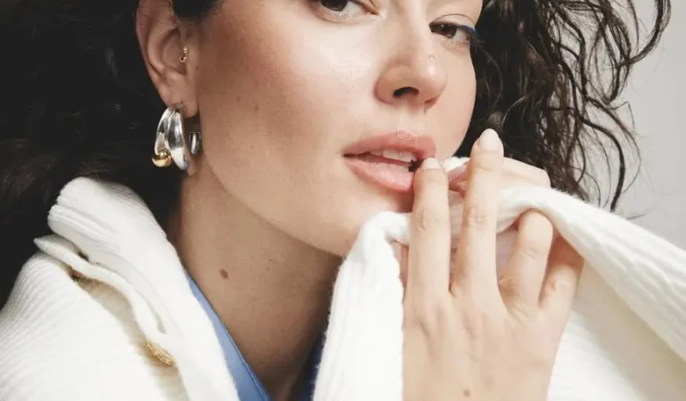 Pelin Akil ve Baran Bölükbaşı Arasında Yeni Bir Aşk mı Doğuyor? Magazin Dünyasında Hareketli Günler