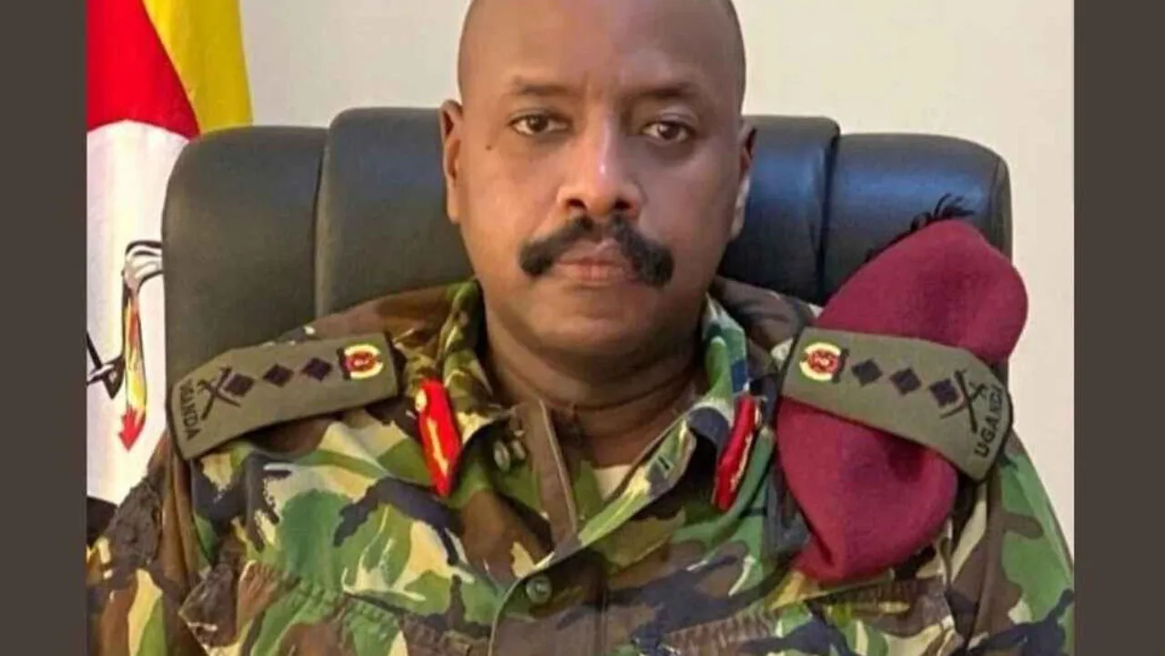 Uganda Genelkurmay Başkanı Türkiye ile ilişkileri tehdit etti