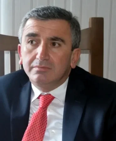Akcakoca-Belediye-Baskani-Fikret-Albayrak-Gorevinden-Uzaklastirildi-featured
