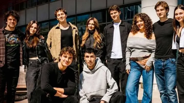 Daha 17 Dizisi Konusu Nedir, Oyuncuları Kimler? İşte Tüm Detaylar - TV de Bugün İnternet Haberleri