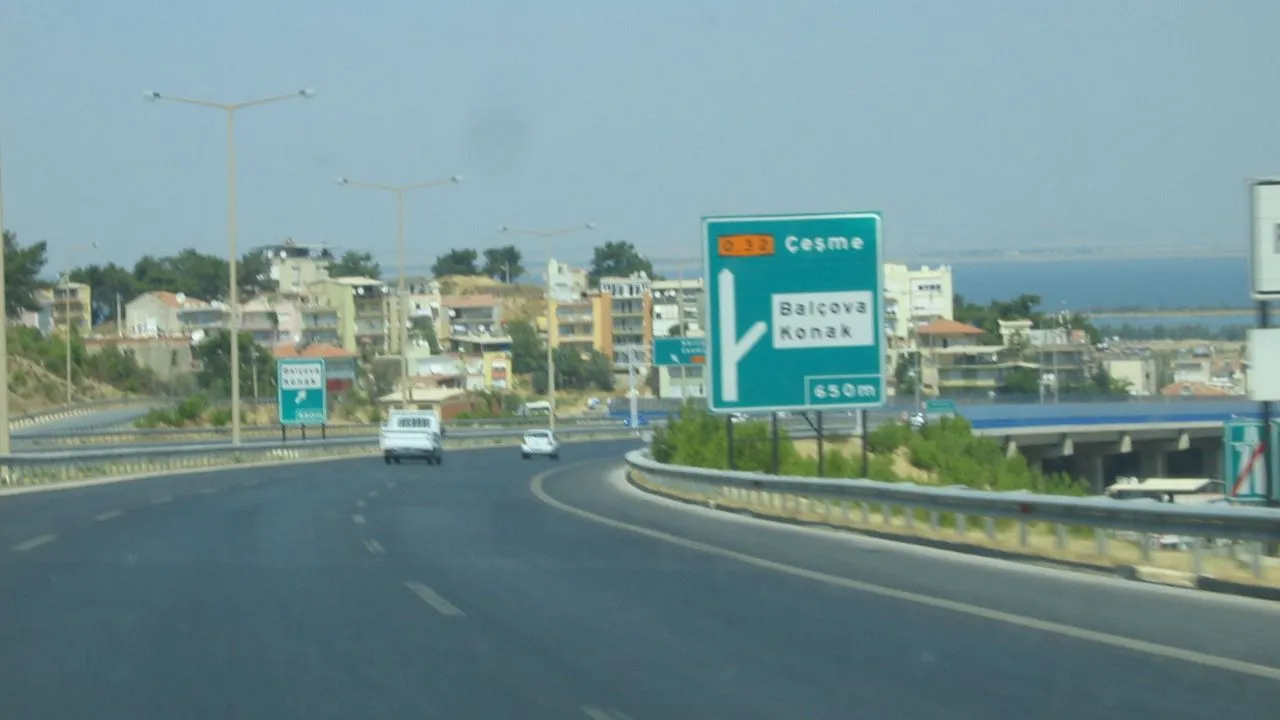 İzmir Çevre Yolu Paralı mı Olacak? CHP’den Özelleştirme İddiası - TV de Bugün İnternet Haberleri