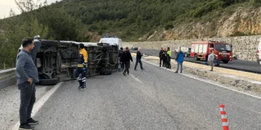Kuşadası’nda Şiddetli Çarpışma: Otomobil ve Minibüs Kazasında 12 Yaralı - TV de Bugün İnternet Haberleri