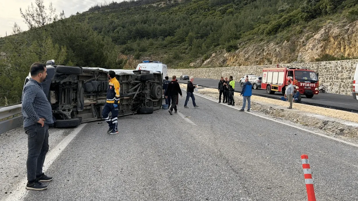 Kuşadası’nda Şiddetli Çarpışma: Otomobil ve Minibüs Kazasında 12 Yaralı - TV de Bugün İnternet Haberleri