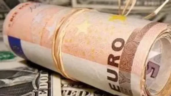 Serbest Piyasada Döviz Yükselişte, Dolar 45,41 TL, Avro 53,33 TL