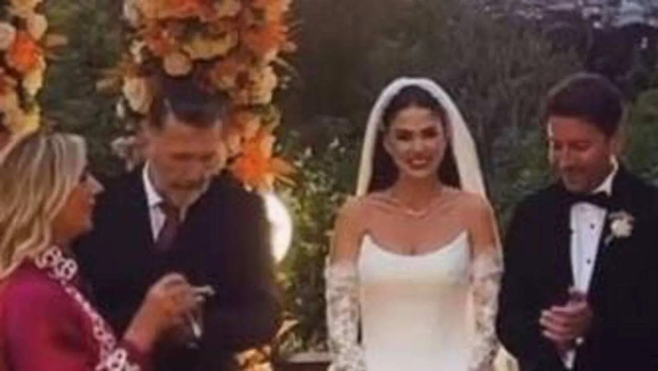 Tolga Güleç ve Öykü Cengiz Dünyaevine Girdi: Görkemli Nikahtan İlk Kareler!