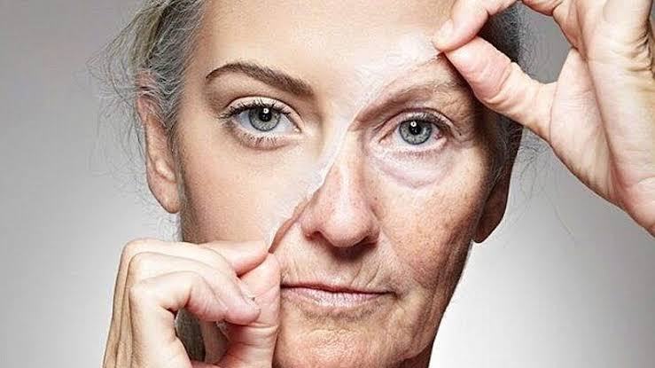 Prof. Dr. Nejat Altıntaş'tan Kırmızı Işık Terapisi ve Gençlik Sırları