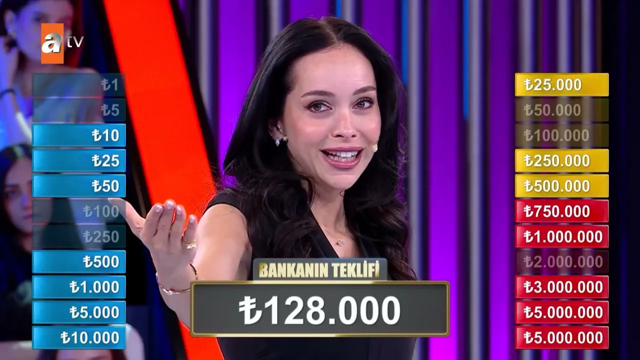 Var Mısın Yok Musun'da Aşkın kaç TL kazandı? 215 Bin TL'yi Aldı, Kutusunda 10 Bin TL Çıktı! 1 Var Mısın Yok Musun'da Aşkın kaç TL kazandı? 215 Bin TL'yi Aldı, Kutusunda 10 Bin TL Çıktı!
