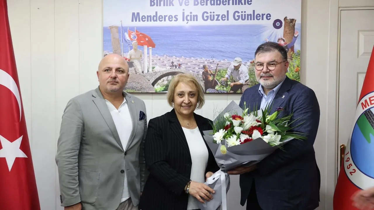 Menderes-Belediyesi8217nde-Asuman-Sen-gorevi-devraldi-featured