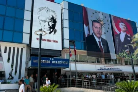 Menderes8217te-AK-Partili-Sen-Secildi-Binaya-Erdogan-Afisi-Asildi-featured