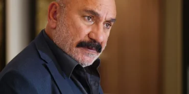 Mustafa-Avkiran-Uzak-Sehir-Kadrosuna-Dahil-Oldu-featured